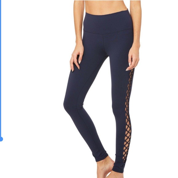 Alo Yoga | HW Interlace Legging in Rich Navy - Picture 2 of 7